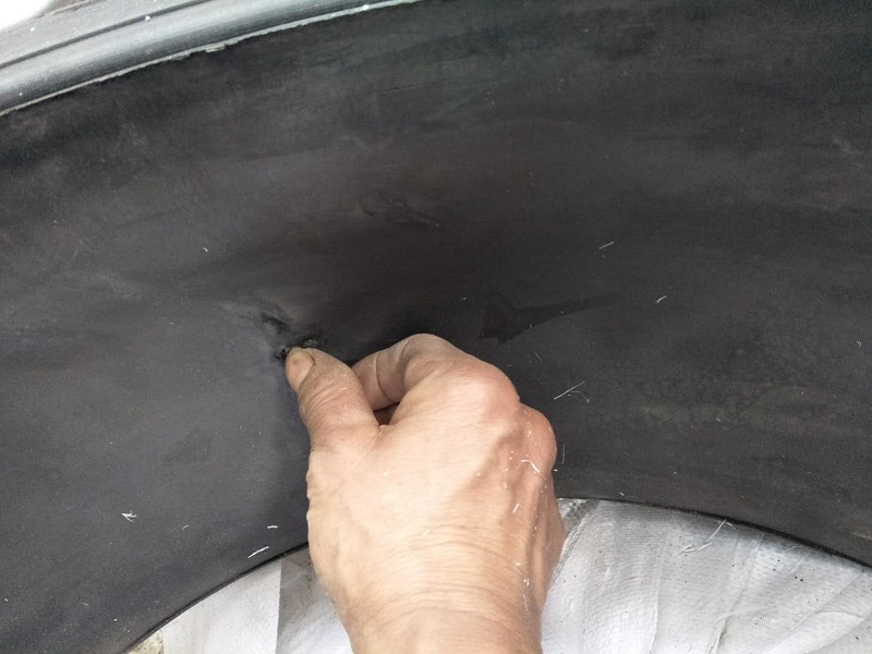 橡膠接頭內(nèi)壁磕碰露出骨架層還能正常使用嗎? 橡膠接頭內(nèi)壁磕碰露出骨架層還能正常使用嗎?