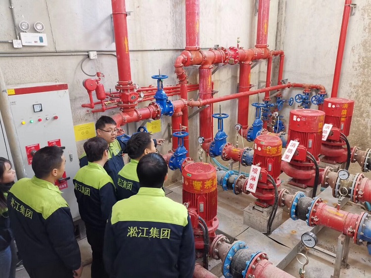 加強(qiáng)消防知識(shí)學(xué)習(xí)消防演習(xí)訓(xùn)練”確保安全工作” 加強(qiáng)消防知識(shí)學(xué)習(xí)消防演習(xí)訓(xùn)練”確保安全工作”